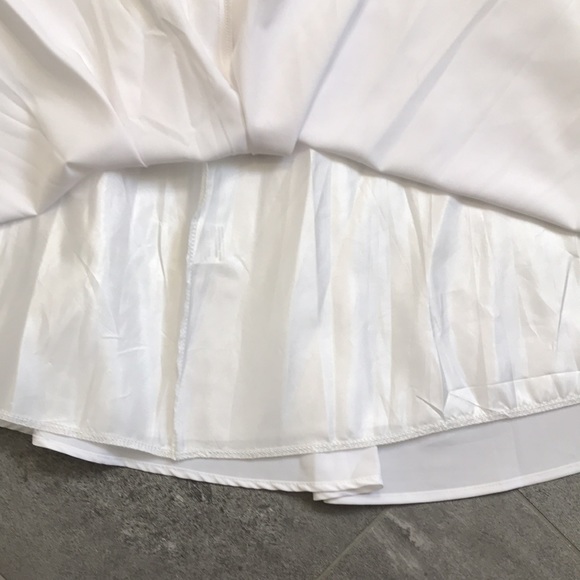 White skirt new with tags - Picture 3 of 5